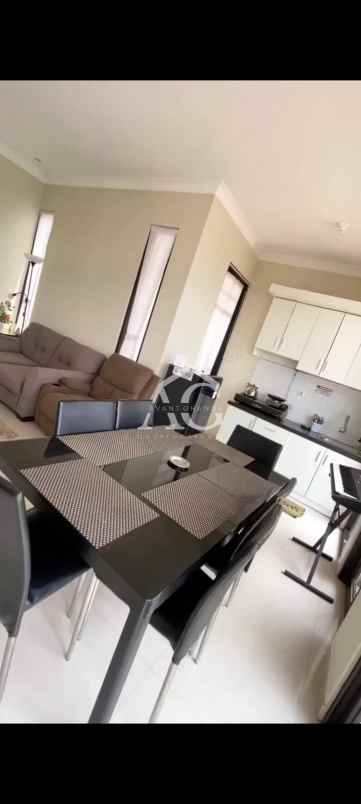 dijual villa aethetic full furnish di kota batu