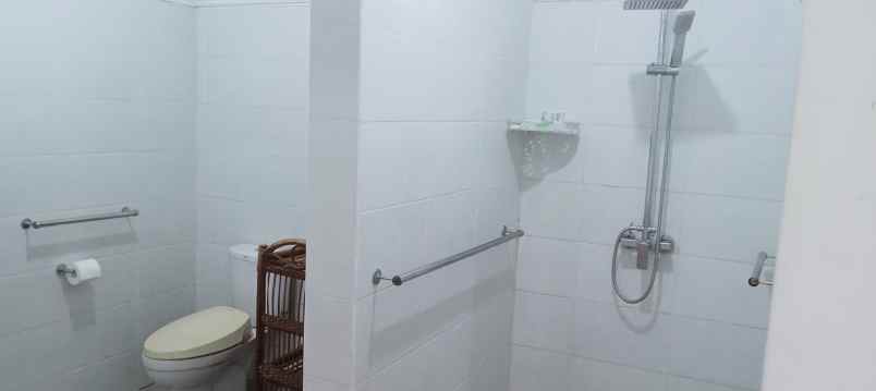 dijual villa daerah lovina sentral