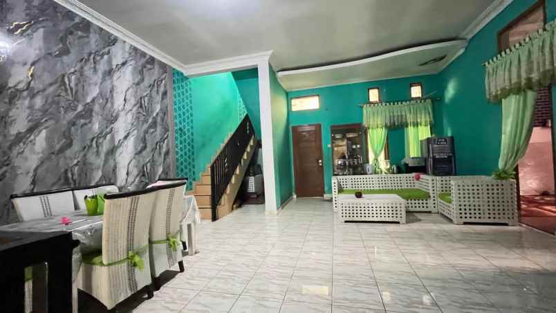 dijual villa jl babakan peuteuy