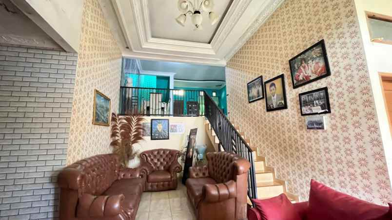 dijual villa jl babakan peuteuy