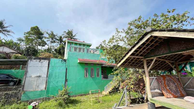 dijual villa jl babakan peuteuy