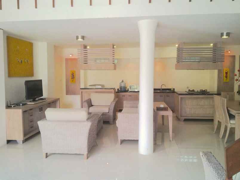 dijual villa umalas badung bali