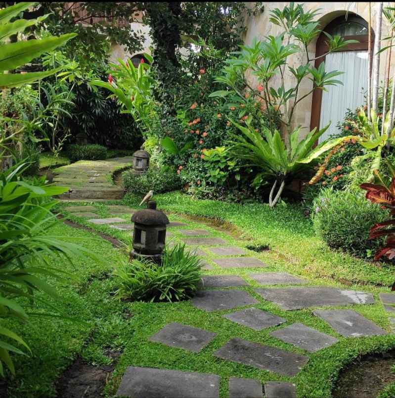 dijual villa umalas lestari