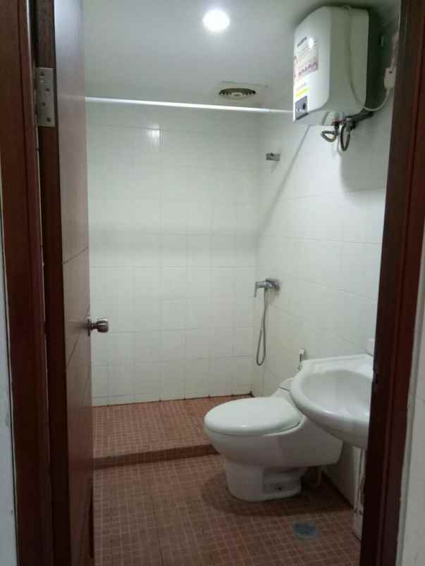 disewakan apartemen jl siwalankerto timur no