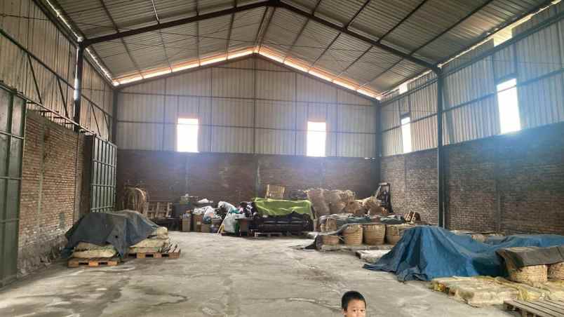 disewakan gudang di kudus