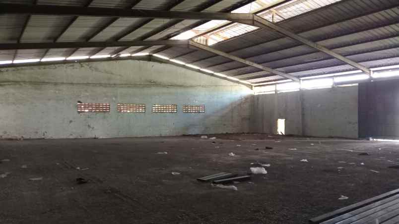 disewakan ruko gudang kantor mengger