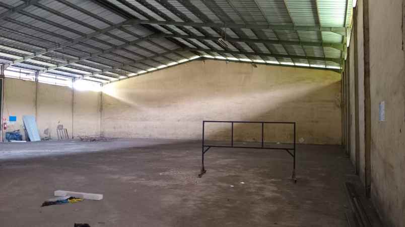 disewakan ruko gudang kantor mengger