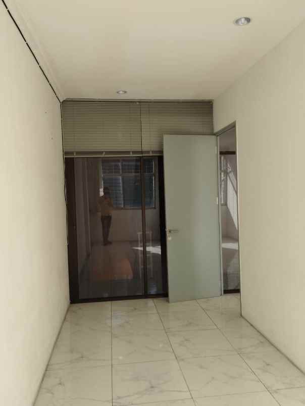 disewakan ruko gudang kantor petojo selatan gambir