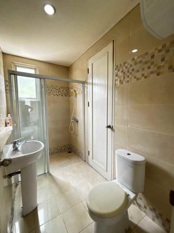 disewakan rumah cluster cempaka suvarna sutera