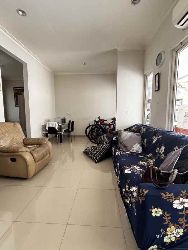 disewakan rumah cluster cempaka suvarna sutera