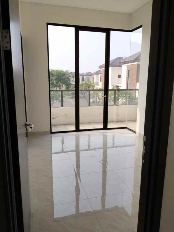 disewakan rumah enchanta lavon swan city