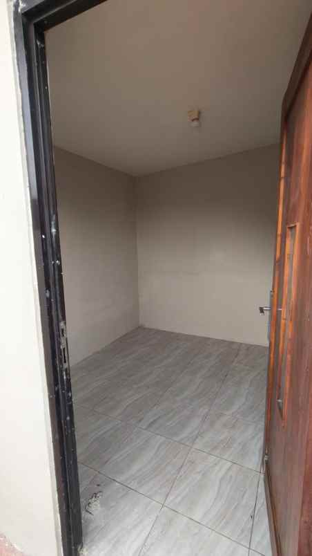 disewakan rumah jalan alternatif kota
