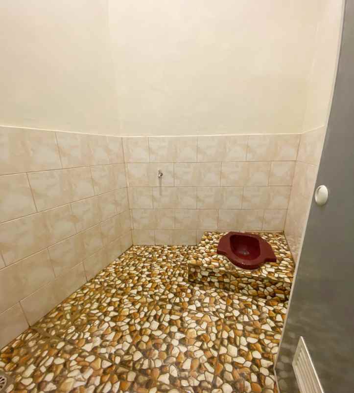 disewakan rumah jl haji muin no 19 rt 001