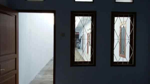 disewakan rumah jl kemuning 3 no 2 rt 007