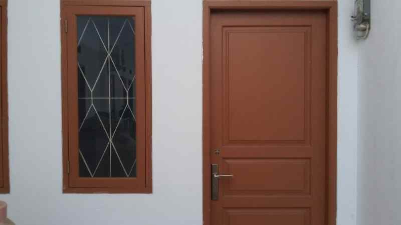 disewakan rumah jl kemuning 3 no 2 rt 007