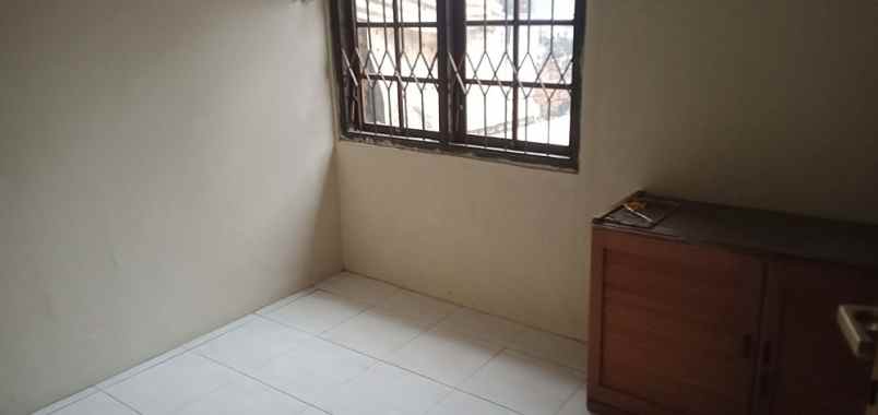 disewakan rumah kuningan