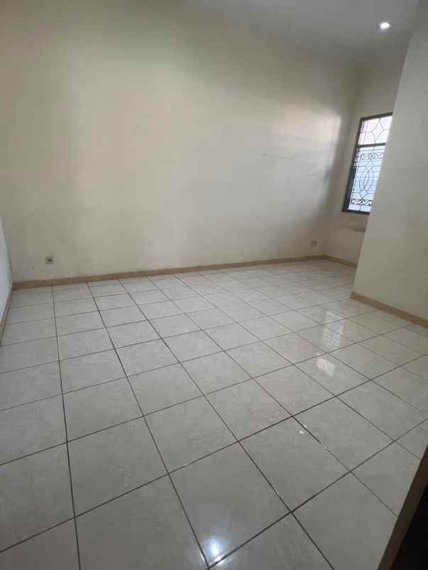 disewakan rumah mojoarum