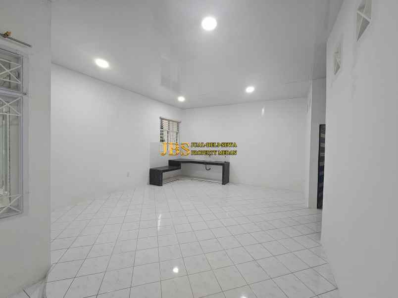 disewakan villa komplek cemara hijau jalan