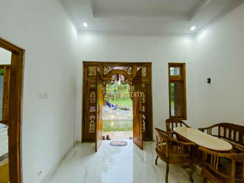 hunian modern bernuansa jawa di jantung borobudur