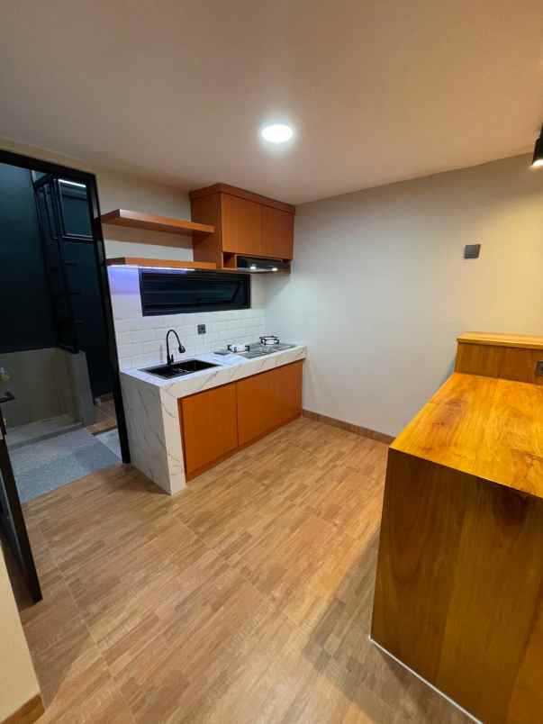 idaman banget nie rumah 2 lantai modern di bojongsari