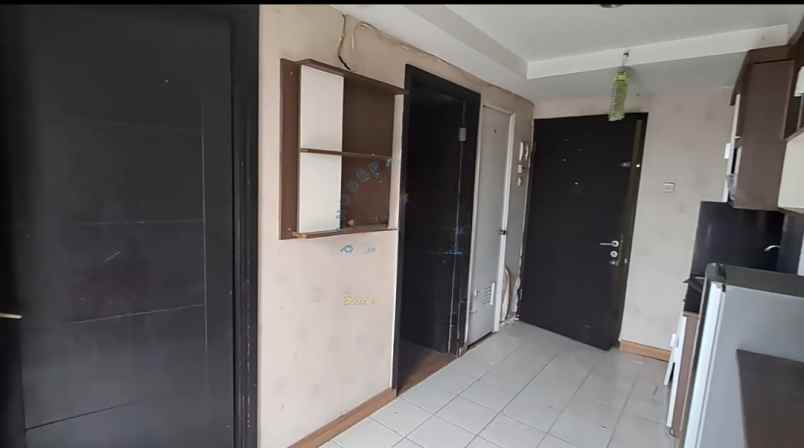 jual cepat murah apartment 2br karawaci furnished