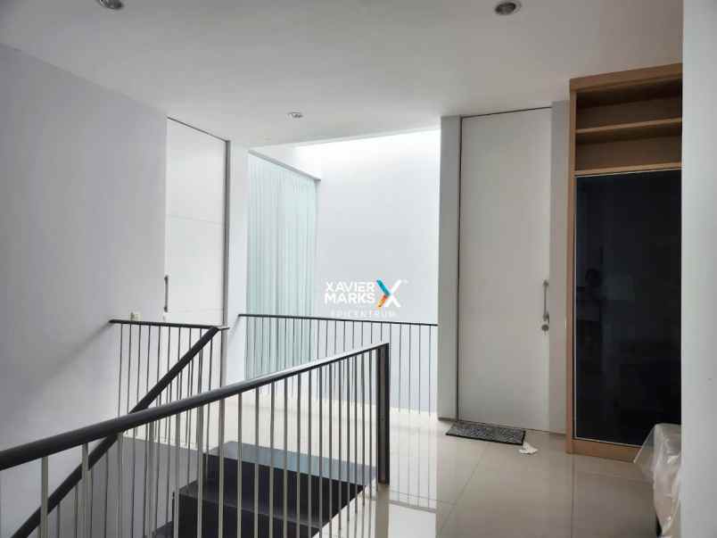 jual cepat rumah di crystal golf citraland utama