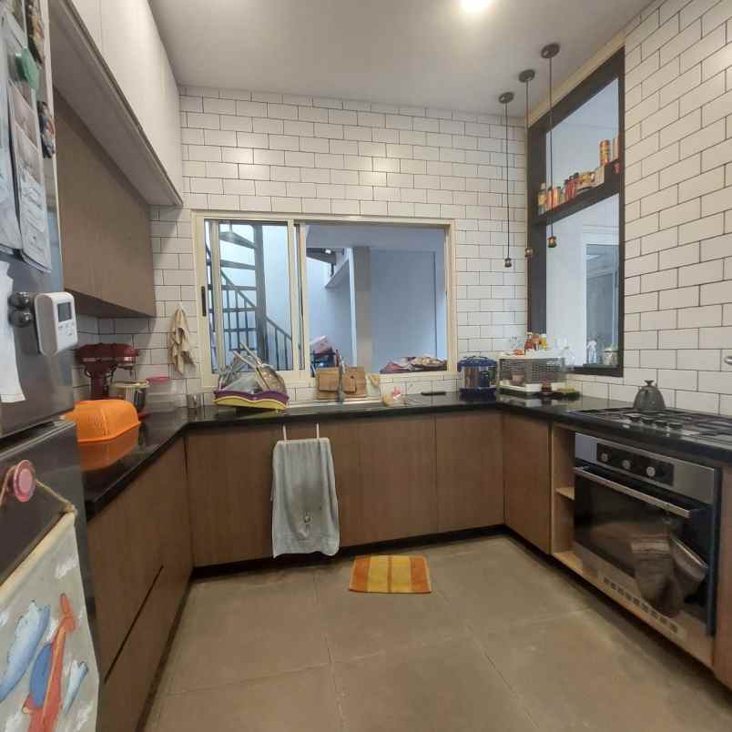 jual cepat rumah huni di summarecon serpong