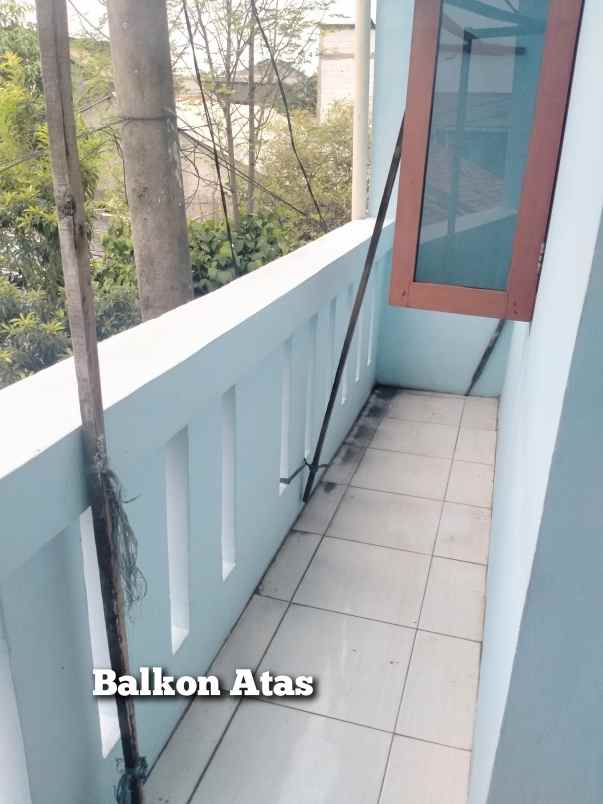 jual cepat rumah second 2 lantai