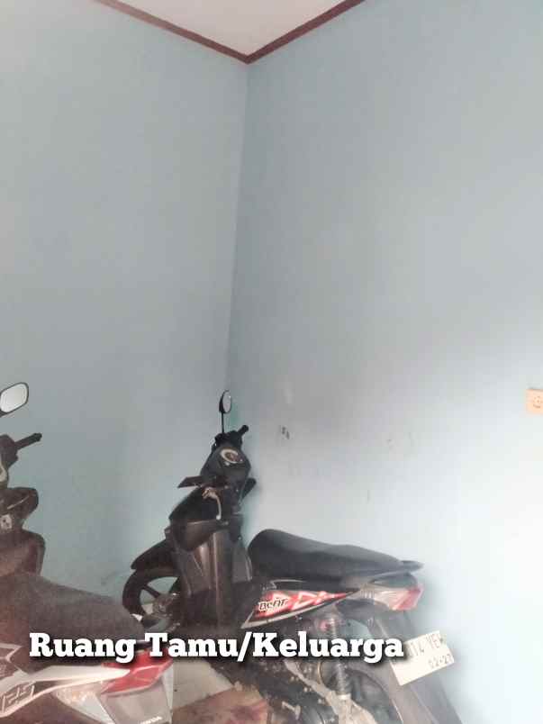 jual cepat rumah second 2 lantai