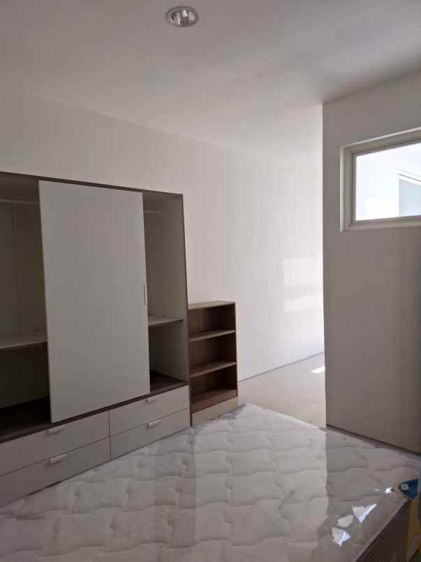 jual de casa residence lakarsantri surabaya rumah baru