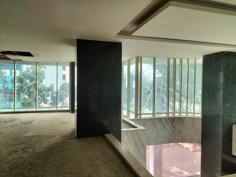 jual gedung 10 lantai di mampang prapatan