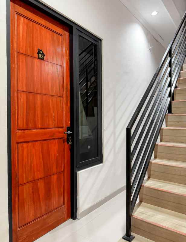 jual rumah kos medokan dekat kampus upn 10 kamar