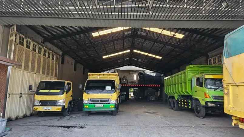 jual tempat usaha atau gudang di raya demak surabaya