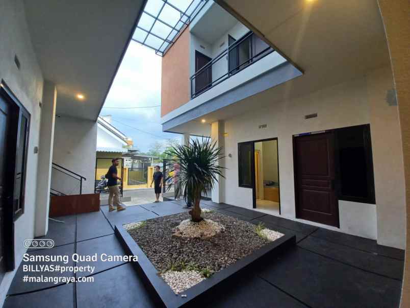 kost jl bendungan sigura gura