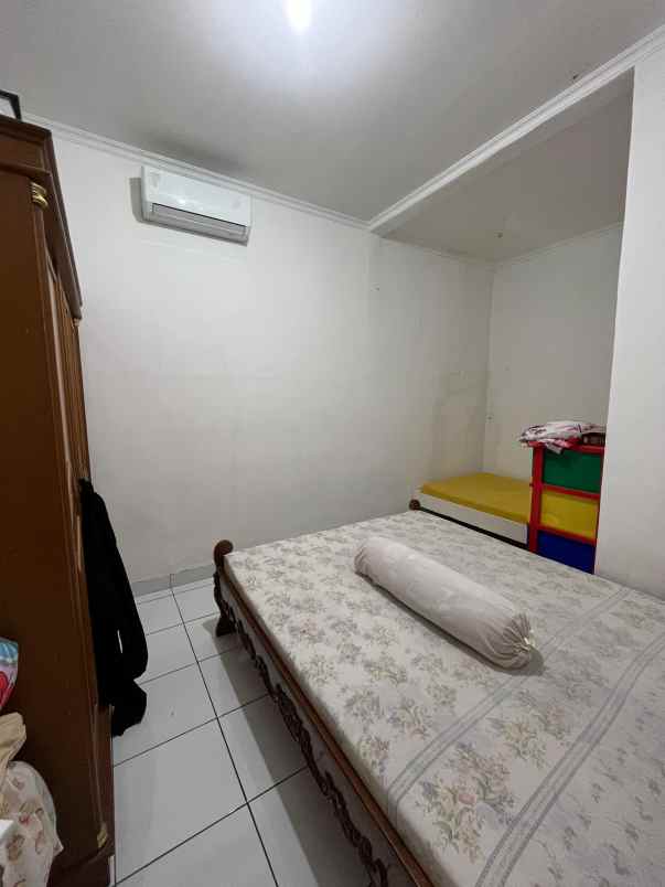 over kredit murah rumah bagus terawat di tangerang