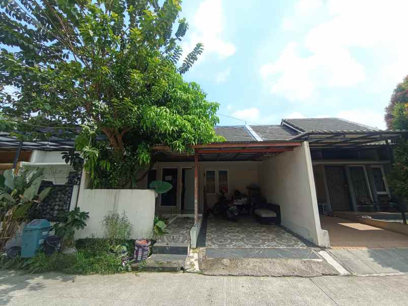 over kredit rumah sisa 8 tahun di cibinong bogor
