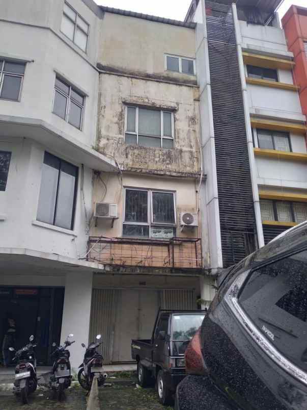 ruko 3 lantai sgb didaerah matraman jakarta timur