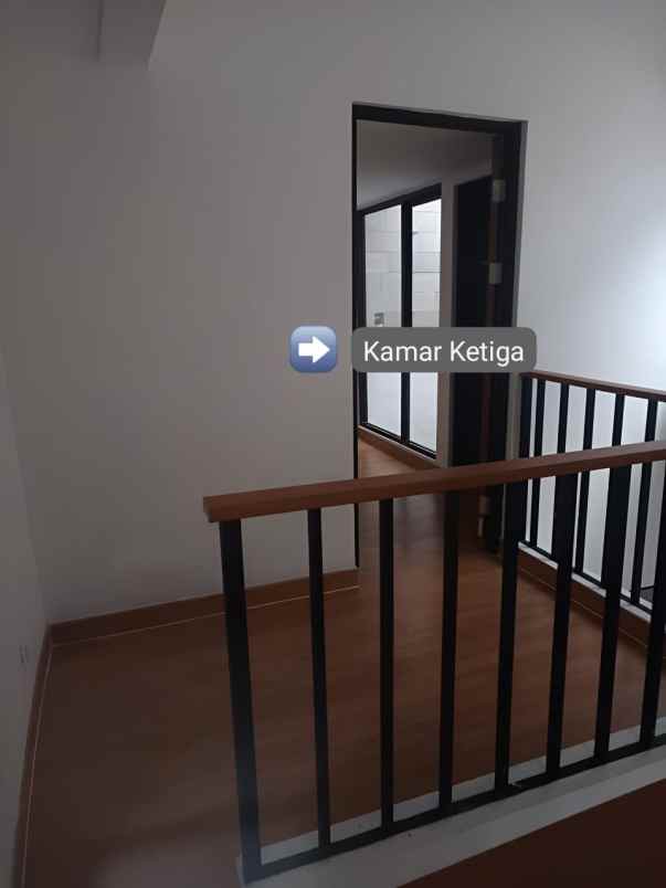 rumah 1 lantai mezzanine