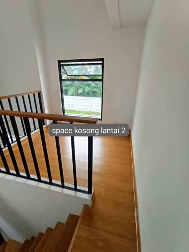 rumah 1 lantai mezzanine