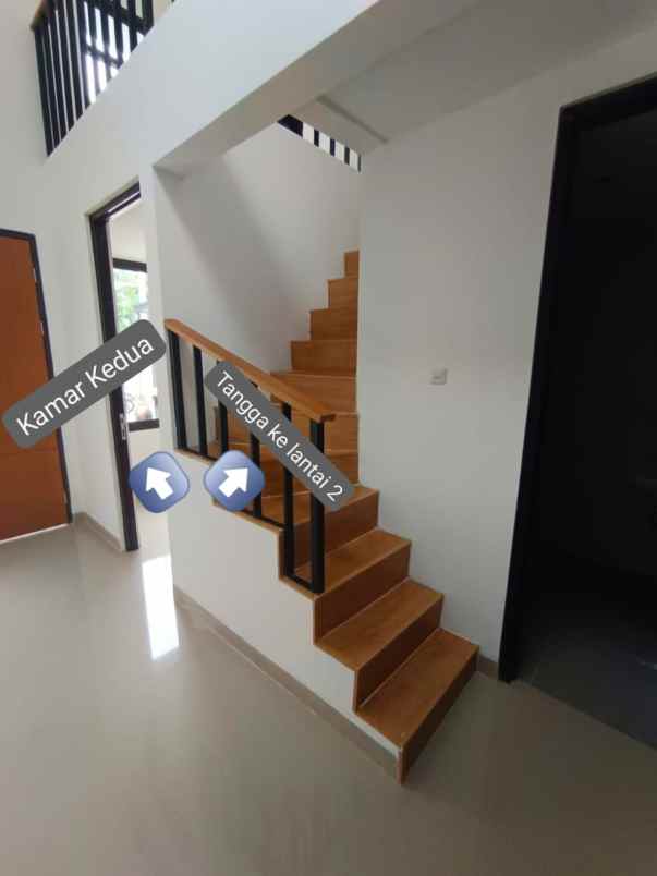 rumah 1 lantai mezzanine