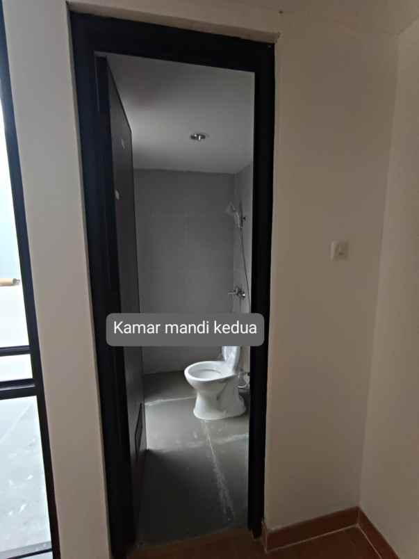 rumah 1 lantai mezzanine