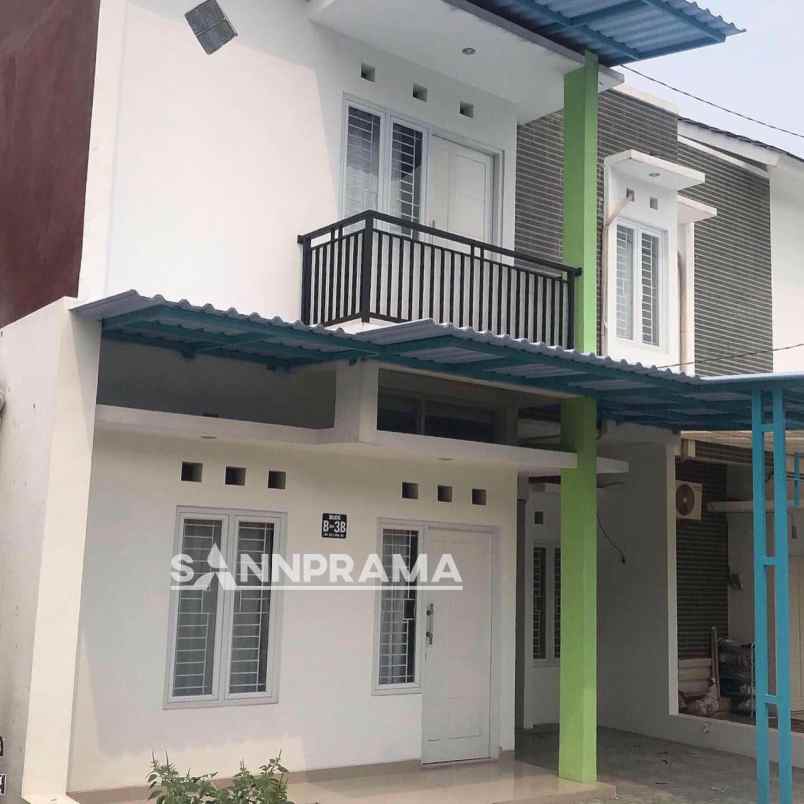 rumah 2 lantai dalam mini cluster bambu apus jaktim rn