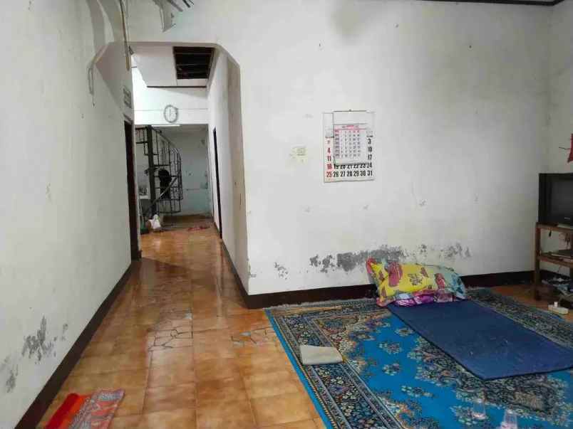 rumah 2 lantai dengan luas 150m2 di perumnas 1 bekasi