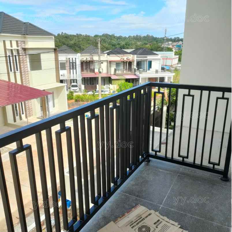 rumah 2 lantai lokasi premium balikpapan