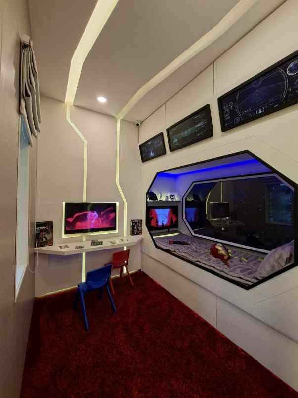 rumah 2 lantai siap huni