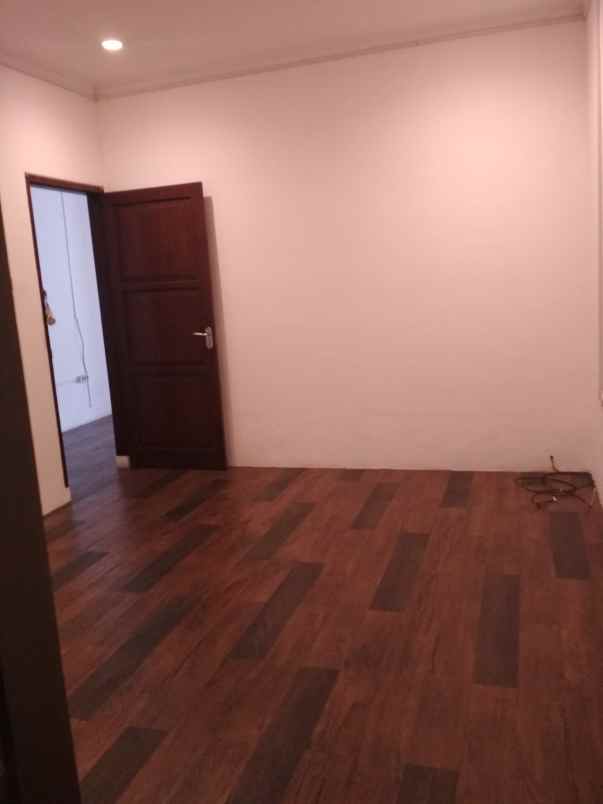 rumah abd majid cipete utara lt 167 m2 lb 240 m2 4 9 m