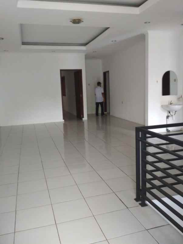 rumah abd majid cipete utara lt 167 m2 lb 240 m2 4 9 m