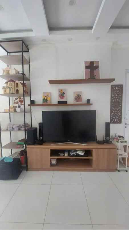 rumah bagus siap huni di kemang pratama bekasi