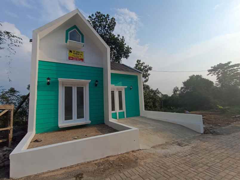 rumah bangunan baru siap huni