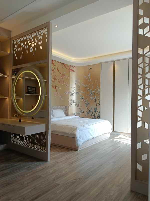 rumah baru american classic di pesanggrahan jaksel